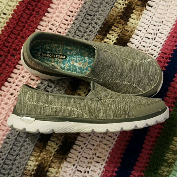 danskin slip on sneakers